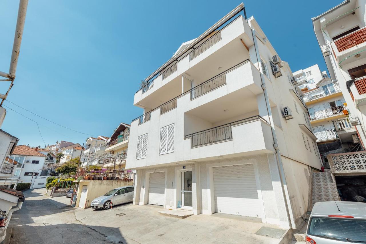 הרצג-נובי Apartment Penthouse Savina מראה חיצוני תמונה